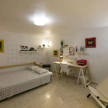 Holiday home Gran Adosado Con Piscina Privada En Zona Muy Tranquila Gandia