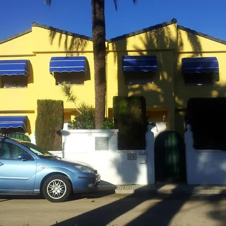 Gran Adosado Con Piscina Privada En Zona Muy Tranquila Holiday home