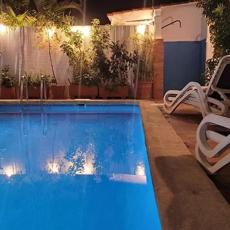 Gran Adosado Con Piscina Privada En Zona Muy Tranquila Holiday home Gandia