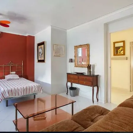 Holiday home Gran Adosado Con Piscina Privada En Zona Muy Tranquila Gandia