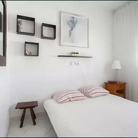 Gran Adosado Con Piscina Privada En Zona Muy Tranquila Gandia